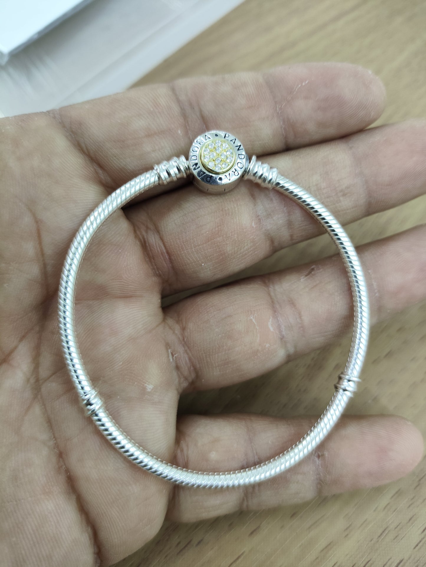 TMPPD013-19 Pulsera Dama Pand Círculo Centro Dorado 19 cm en Plata Fina .925