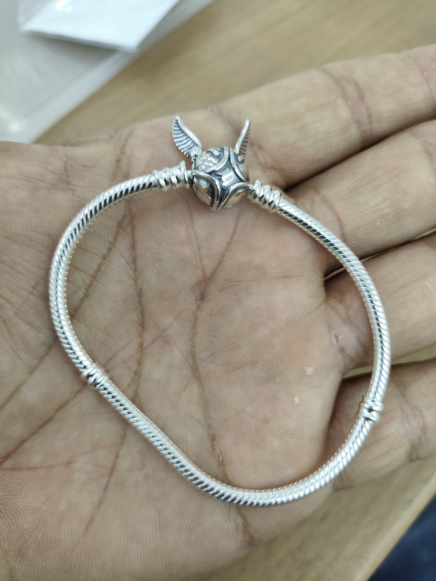 TMPPD014-17 Pulsera Dama Pand Snitch Harry Potter 17 cm en Plata Fina .925
