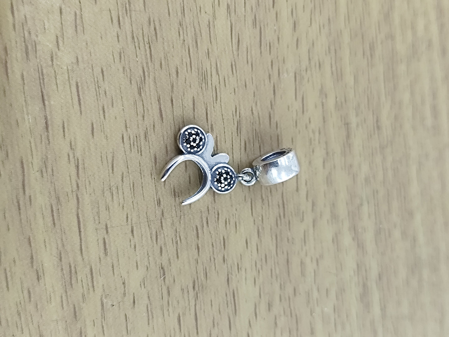 TMPCH038 Dije Charm Pand Diadema Minnie en Plata Fina .925