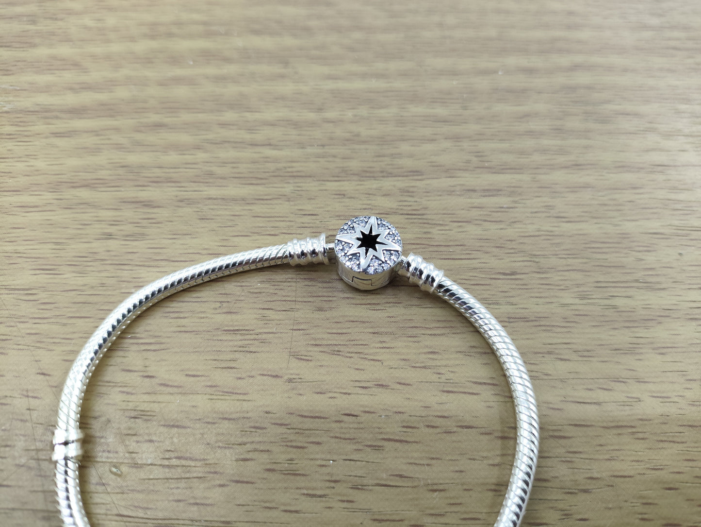TMPPD018-18 Pulsera Dama Pand Círculo Estrella Centro Negro 18 cm en Plata Fina .925