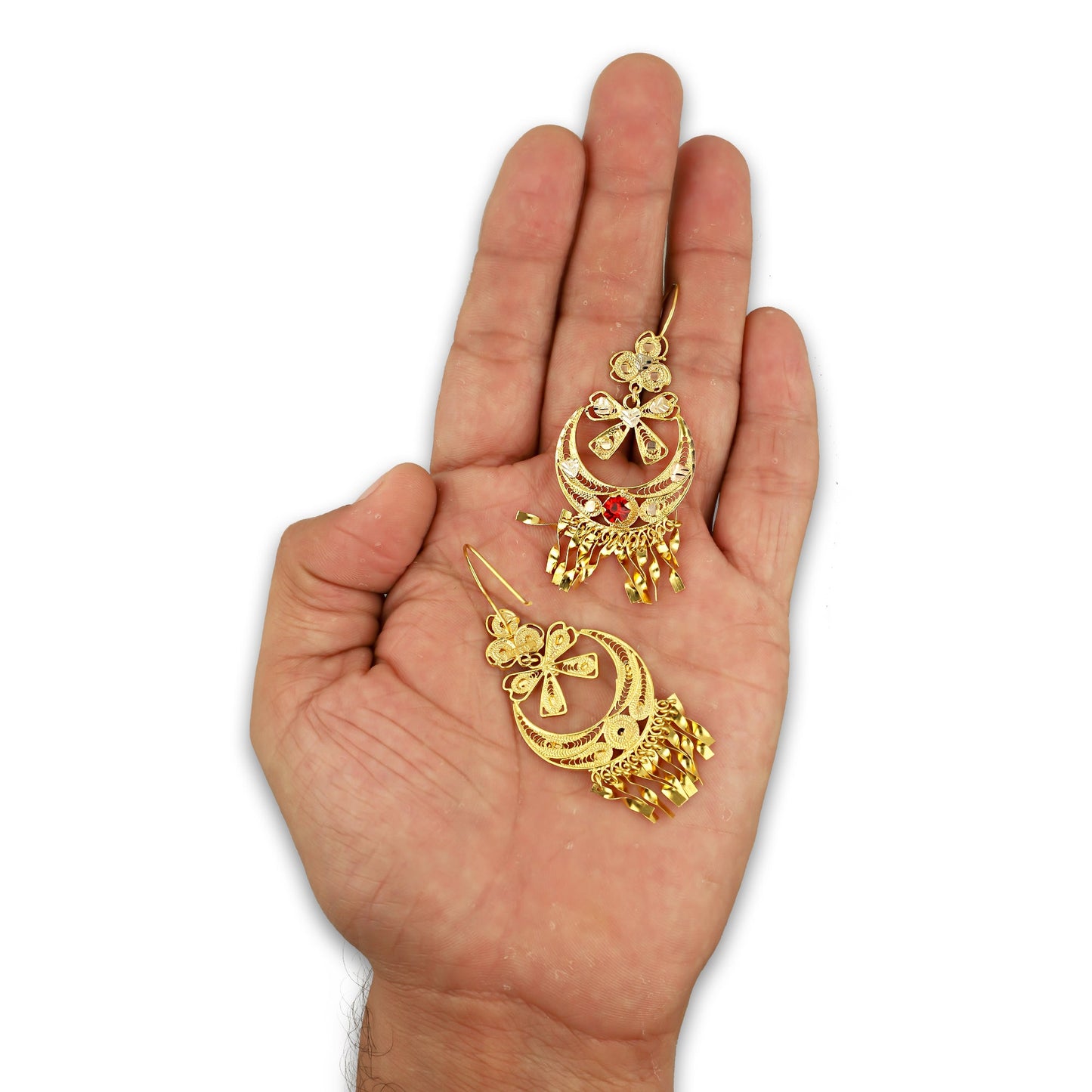 MR10AR045 Arete Arracada Oro Sólido 10K Modelo Círculo Canasta con Flor al Centro Diámetro 5.7 cm