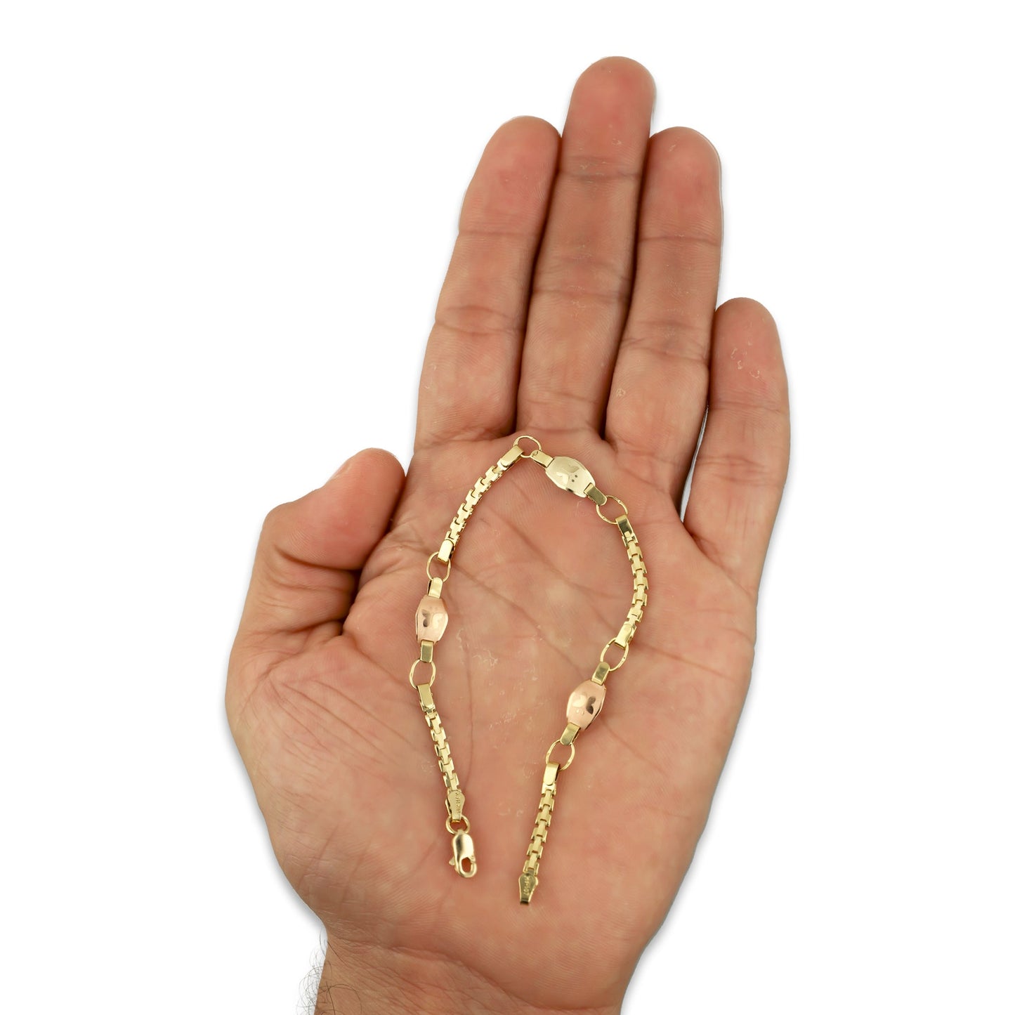 MR14PD006 Pulsera Dama Oro 14K Florentino Bombeada 3 Plaquitas Figuras Varias 5 Mm x 18 Cm