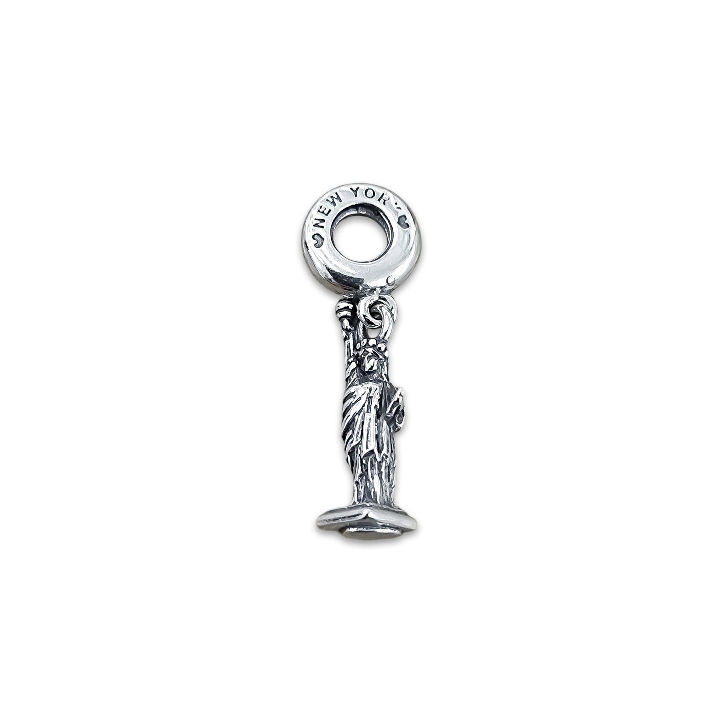 TMPCH015 Dije Charm Pand Estatua de la LIbertad en Plata Fina .925