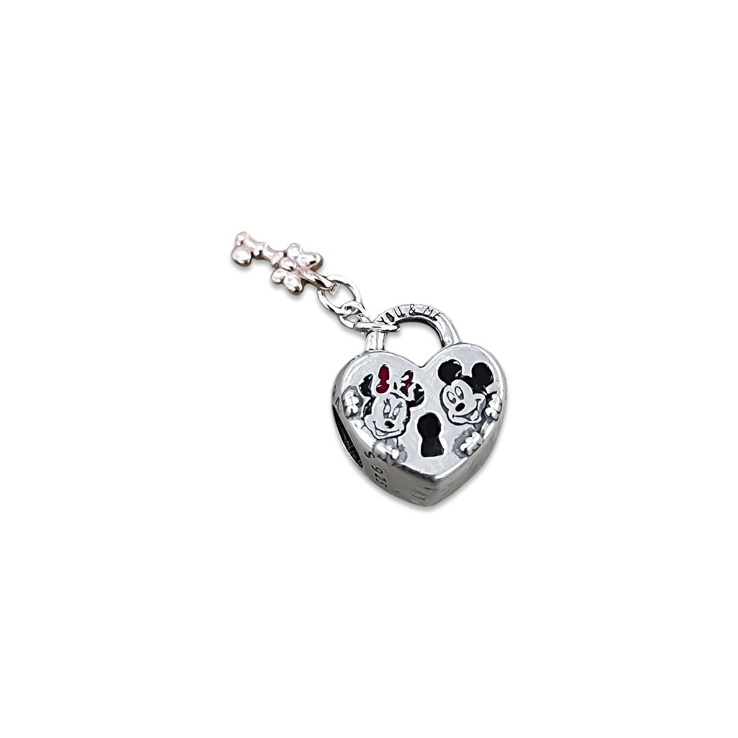 TMPCH027 Dije Charm Pand Corazón con Llave Minnie y Mickey en Plata Fina .925