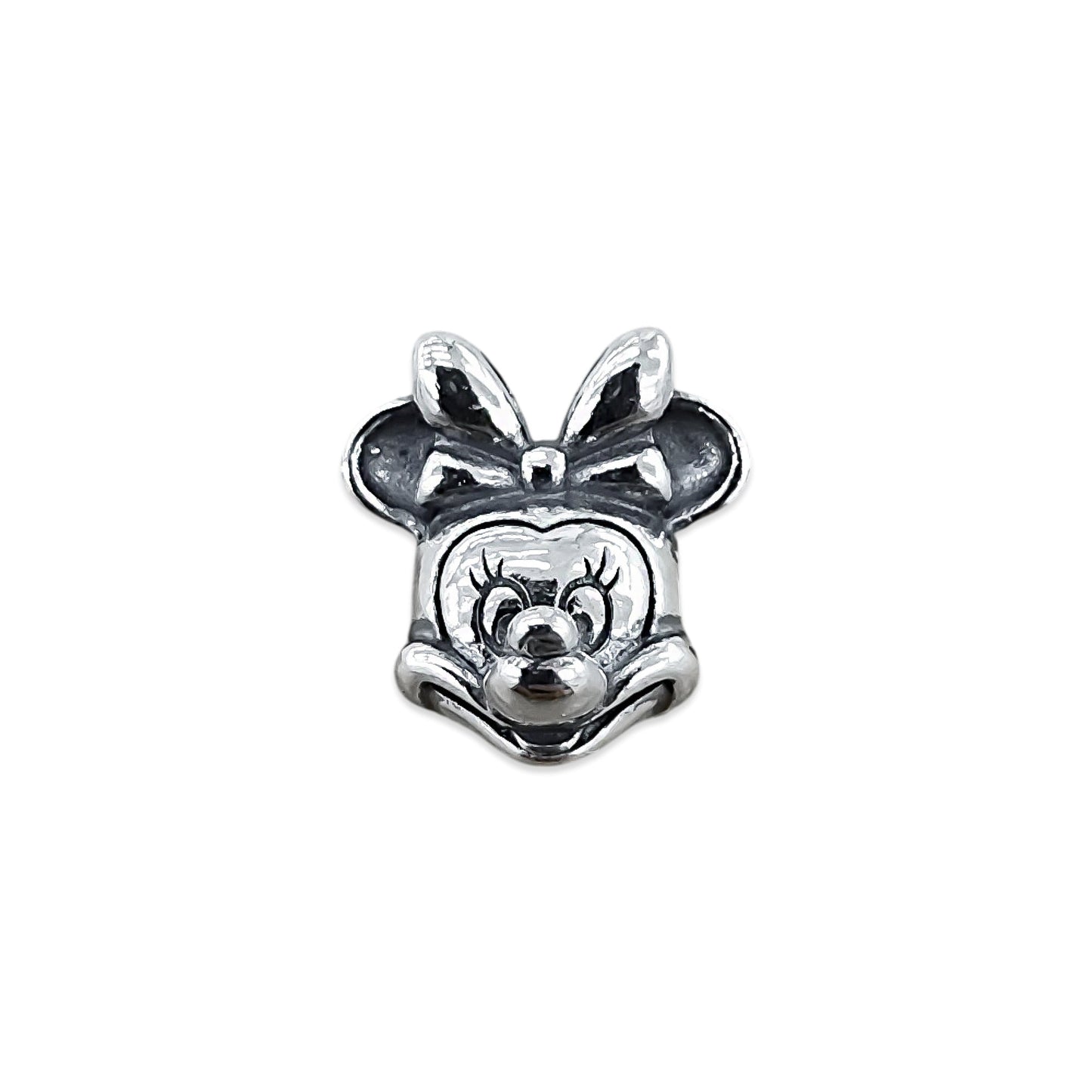 TMPCH028 Dije Charm Pand Minnie Cabeza Lisa en Plata Fina .925