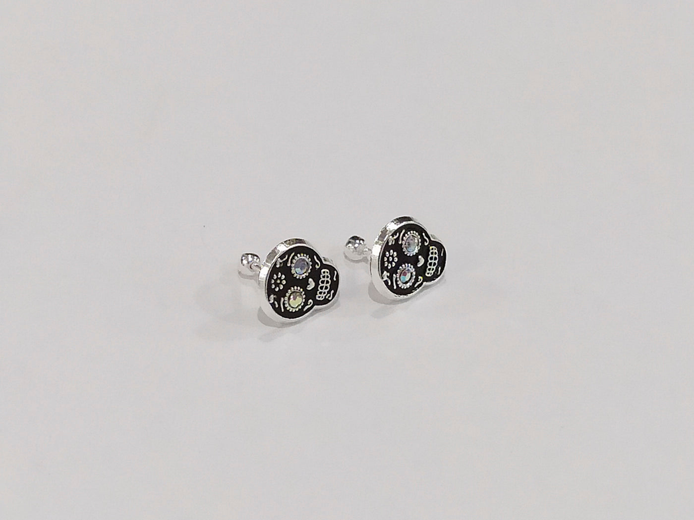 LPBR003 Aretes Broquel Calavera Zirconia Bisel En Plata .925 Taxco MLM826281404