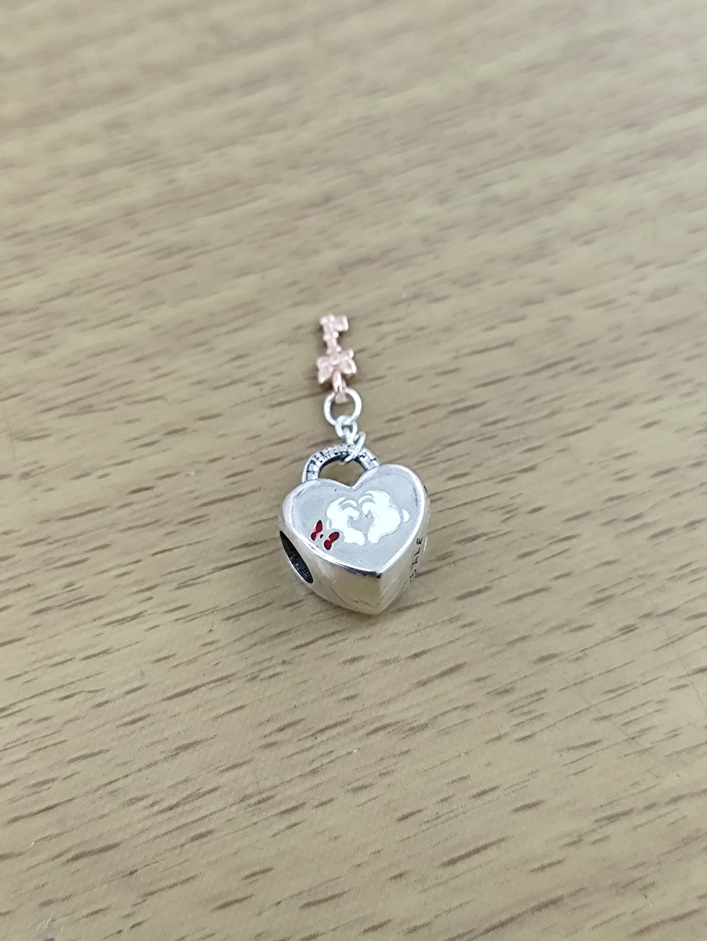 TMPCH027 Dije Charm Pand Corazón con Llave Minnie y Mickey en Plata Fina .925