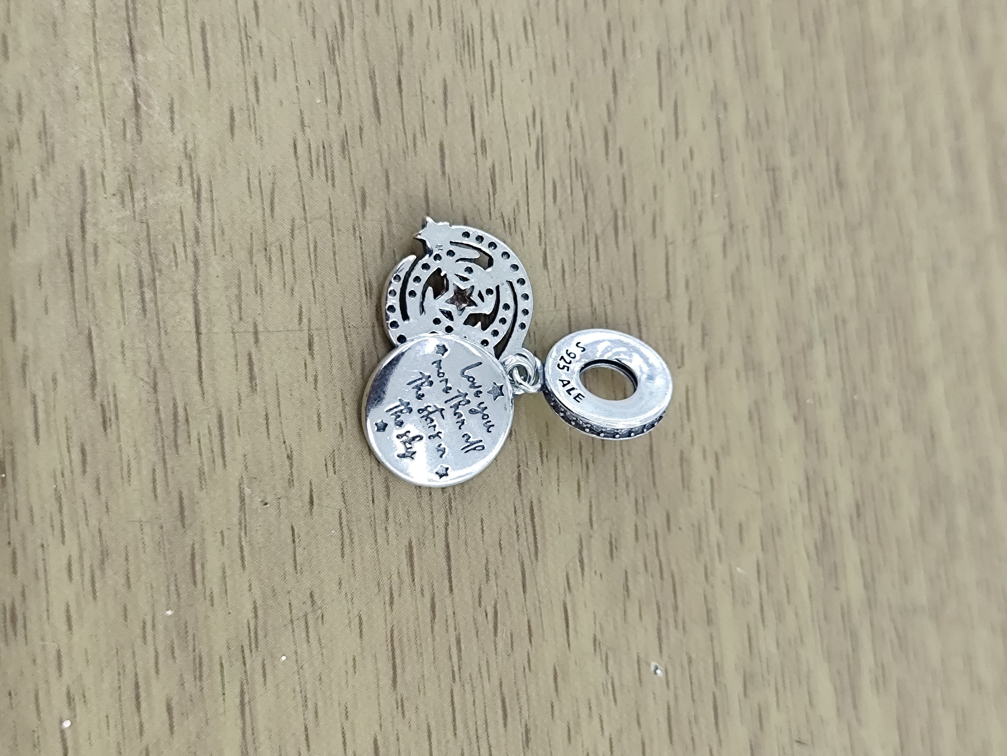 TMPCH040 Dije Charm Pand Galaxia con Zirconias Fondo Azul Marino en Plata Fina .925