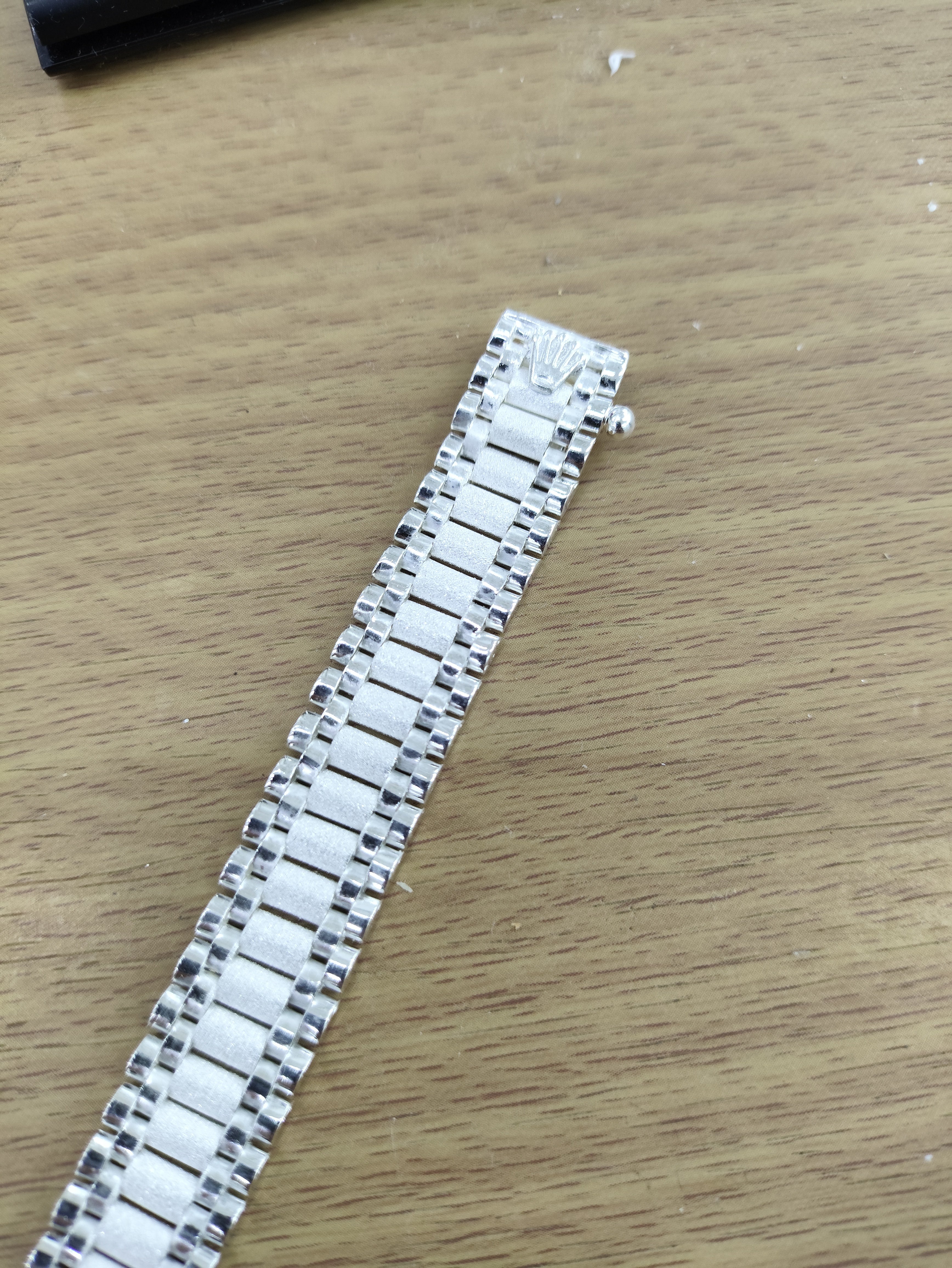 TMPPC005-21 Pulsera Caballero Modelo Rlx 1x2 1.2 cm de Ancho x 21 cm de Largo en Plata Fina .925