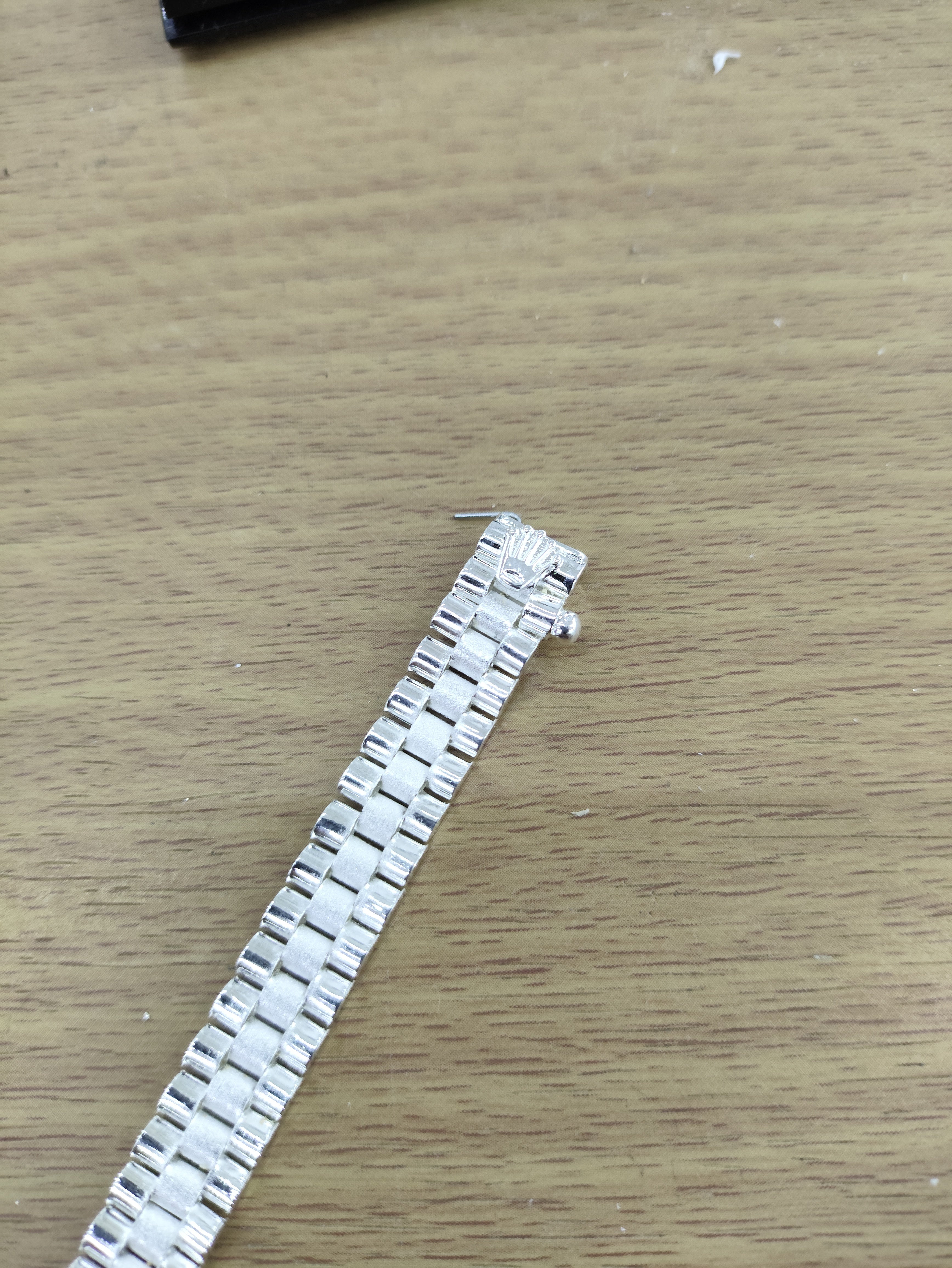 TMPPC007-19 Pulsera Caballero Modelo Rlx 1x1 Centro Corto 8 mm de Ancho x 19 cm de Largo en Plata Fina .925