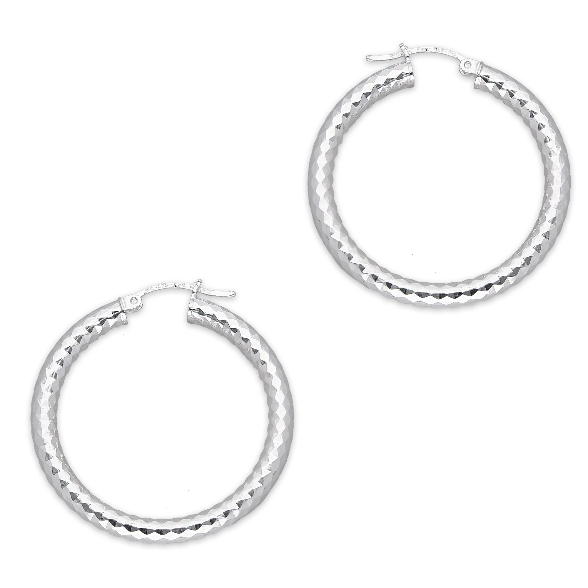 LPADI034 Arracada Diamantada Tubo Grueso Redondo Panal 5 mm 3.6 cm de Diámetro en Plata .925 5385002200