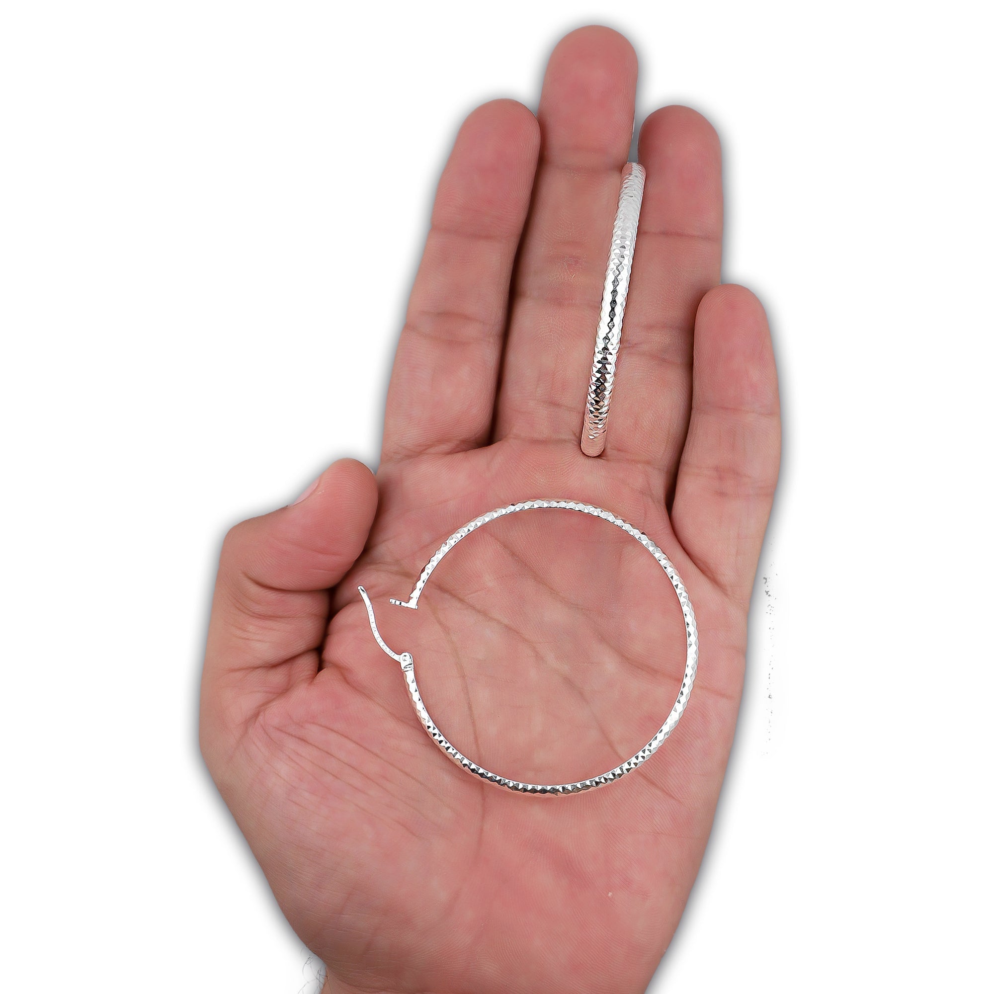 LPADI037 Arracada Diamantada Tubo Grueso Media Caña Panal 4 mm 5 cm de Diámetro en Plata .925 2948059561